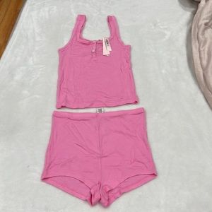 Victoria’s Secret 2 PIECE Sleep wear size XS/XP 🐣